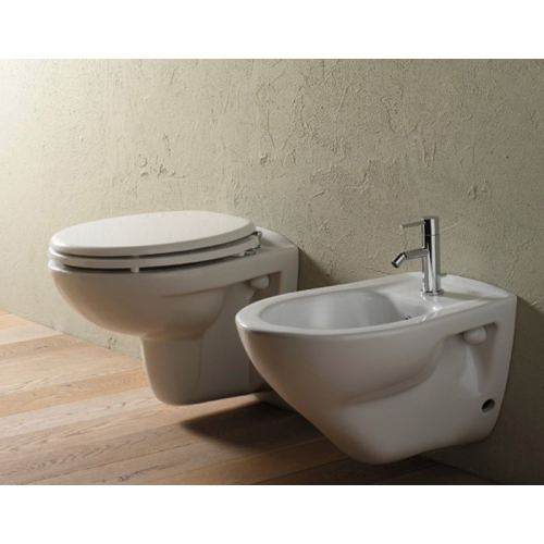 Sanitari Arianna New sospesi  cm. 52x35 con sedile in termoindurente di Ceramica Globo