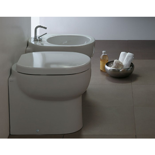 Sanitari M2 filomuro rialzati cm. 55x35xh48 con sedile avvolgente softclose di Ceramica Galassia