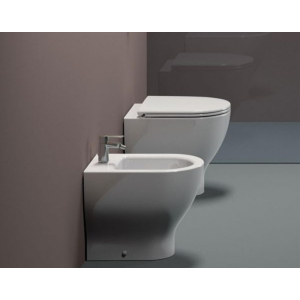 Vaso filomuro 52x35 scarico traslato City Pro di Ceramica GSI