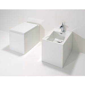 Sanitari Oz filomuro con sedile avvolgente di Ceramica GSG