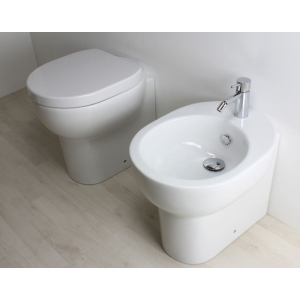 Sanitari M2 filomuro cm. 55x35 con sedile avvolgente softclose di Ceramica Galassia