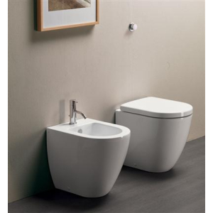 Sanitari Pura mini filomuro senza brida salvaspazio cm 50 con copriwc softclose di Ceramica GSI