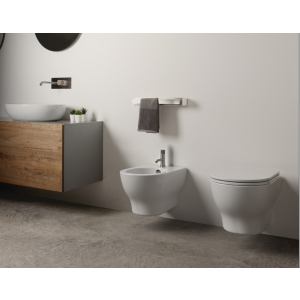 Sanitari Speed sospesi senza brida con sedile softclose di Ceramica GSG