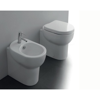 Sanitari M2 filomuro cm. 50x35 con sedile avvolgente standard di Ceramica Galassia