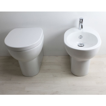 Sanitari M2 mini filomuro salvaspazio cm. 45x35 con sedile avvolgente softclose di Ceramica Galassia