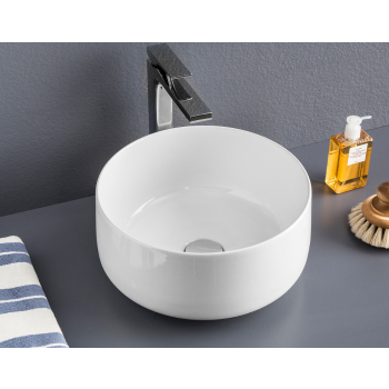 Lavabo Cognac appoggio cm. 35 salvaspazio senza foro in ceramica bianco lucido di Art Ceram